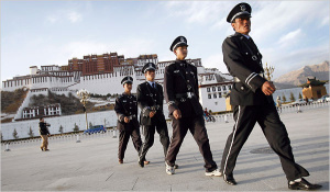 soldati a Lhasa4
